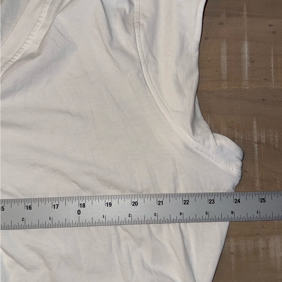 ATHLETA Outbound V-Neck Tee - Plus 1X Bright White - Picture 10 of 10